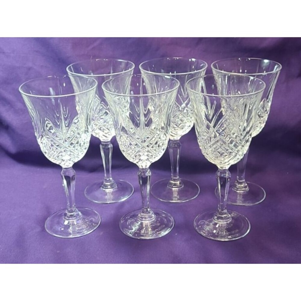 Crystal D’arques Masquerade 8.25oz crystal Wine glasses / Goblets (set of 6)